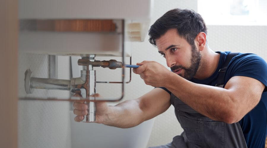 Hot water issue at sink in Smith Lake, NM